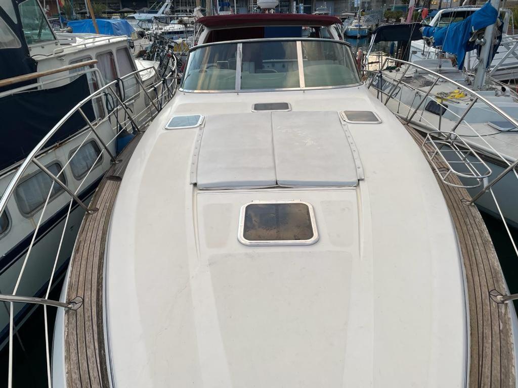 Cozy Yacht Lodge In Barcelona With Boat Tour Option Sant Adrià de Besòs Extérieur photo