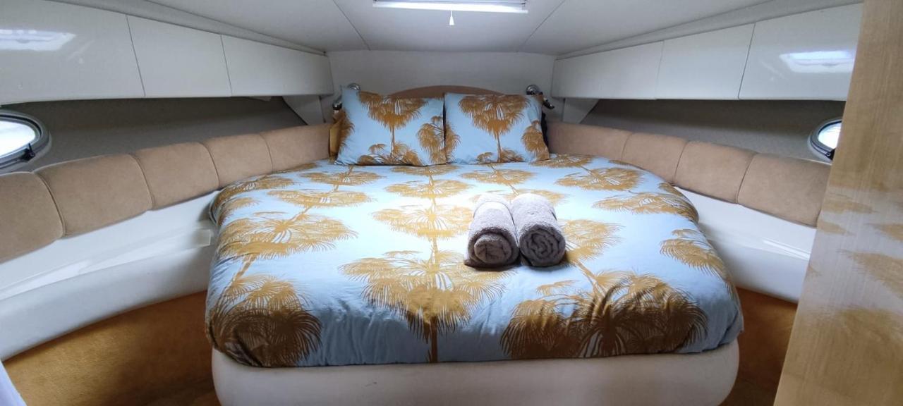 Cozy Yacht Lodge In Barcelona With Boat Tour Option Sant Adrià de Besòs Extérieur photo